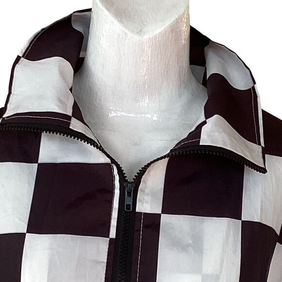 B Bang black and white large check windbreaker, sport shell size large.  0577 - Picture 5 of 9